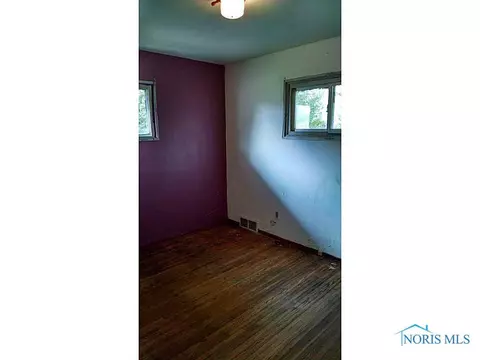 817 Ranch Dr, Toledo, OH 43607 photo 8