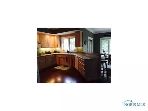 116 Deerfield Cir, Bryan, OH 43506 photo 5