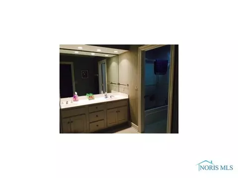 116 Deerfield Cir, Bryan, OH 43506 photo 16