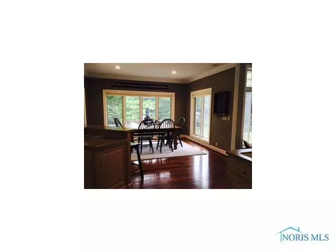 116 Deerfield Cir, Bryan, OH 43506 photo 6
