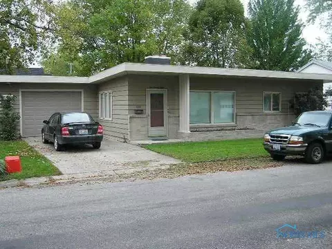 128 Elm Dr, Bryan, OH 43506 photo 1
