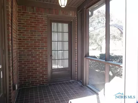 2029 Potomac, Toledo, OH 43607 photo 11