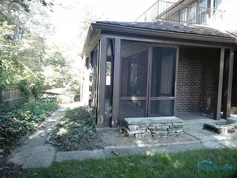 2029 Potomac, Toledo, OH 43607 photo 3