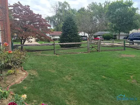 705 Independence Rd, Toledo, OH 43607 photo 4