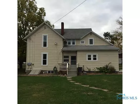 310 N Cherry St, Bryan, OH 43506 photo 2