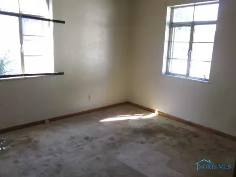 2119 Upton Ave, Toledo, OH 43607 photo 6