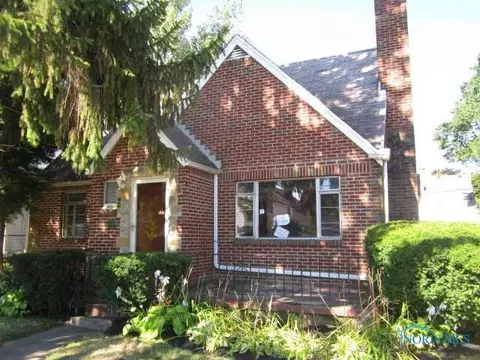 2119 Upton Ave, Toledo, OH 43607 photo 1