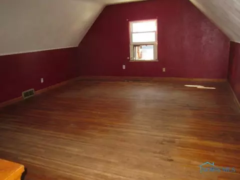 2119 Upton Ave, Toledo, OH 43607 photo 8