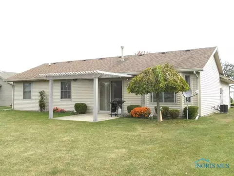 218 Gary Dr, Bryan, OH 43506 photo 2