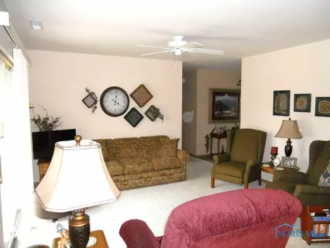 218 Gary Dr, Bryan, OH 43506 photo 8