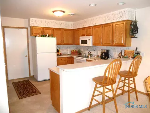 218 Gary Dr, Bryan, OH 43506 photo 5