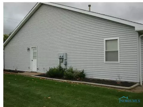 725 E Jackson, West Unity, OH 43570 photo 5