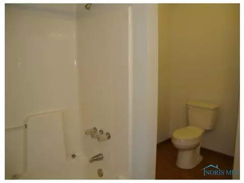 725 E Jackson, West Unity, OH 43570 photo 14