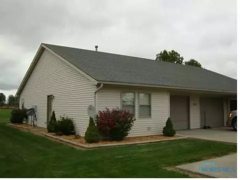 727 E Jackson, West Unity, OH 43570 photo 2