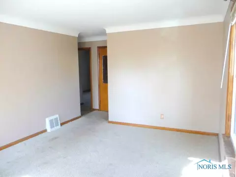 359 Kopernik Ave, Toledo, OH 43607 photo 6