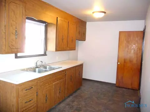 359 Kopernik Ave, Toledo, OH 43607 photo 3
