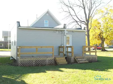 519 E High St, Bryan, OH 43506 photo 15