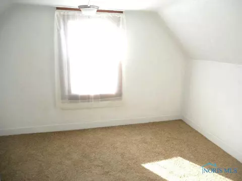 519 E High St, Bryan, OH 43506 photo 10