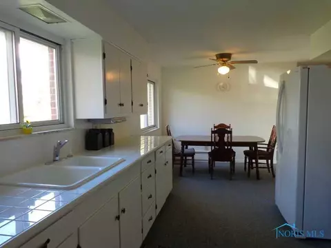 21053 W Buckeye, Williston, OH 43468 photo 4