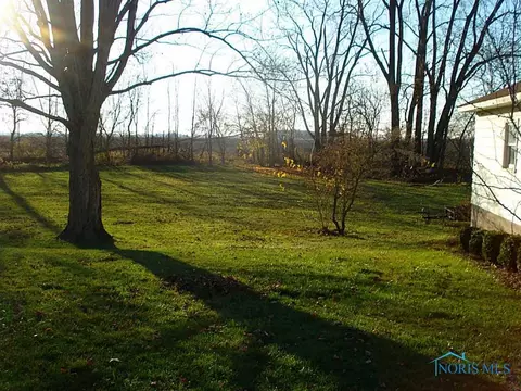 301 Summit St, Malinta, OH 43535 photo 5