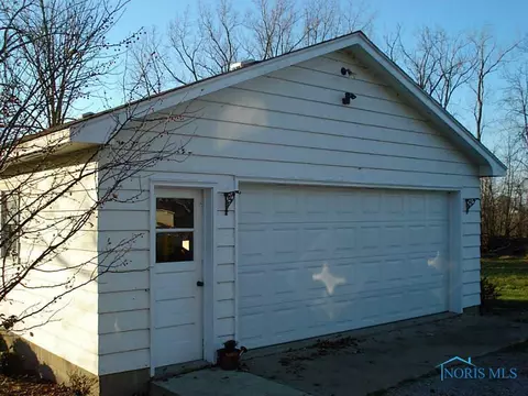 301 Summit St, Malinta, OH 43535 photo 4