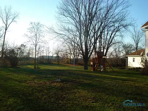 301 Summit St, Malinta, OH 43535 photo 6