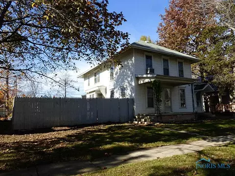 409 N Cherry St, Bryan, OH 43506 photo 1