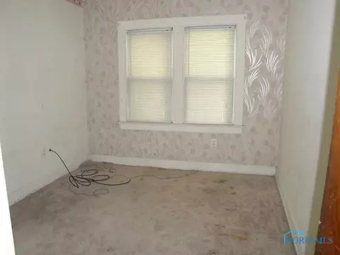 1107 Coventry Ave, Toledo, OH 43607 photo 6