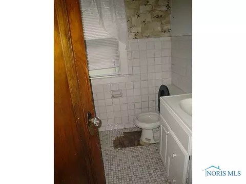 1107 Coventry Ave, Toledo, OH 43607 photo 7