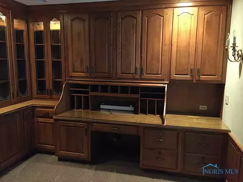 322 E High St, Bryan, OH 43506 photo 8