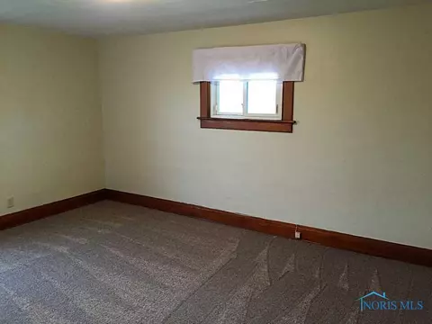 322 E High St, Bryan, OH 43506 photo 9
