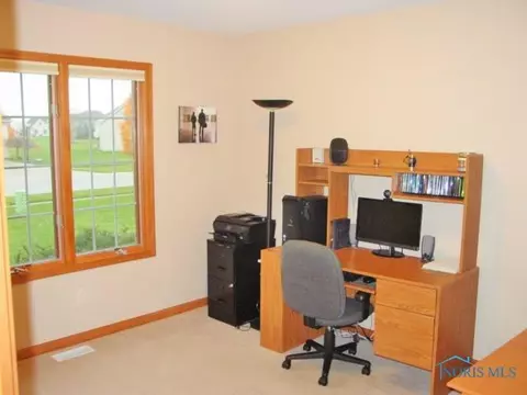 8959 White Eagle E, Sylvania, OH 43560 photo 9
