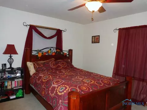 29374 Tracy Rd, Walbridge, OH 43465 photo 7