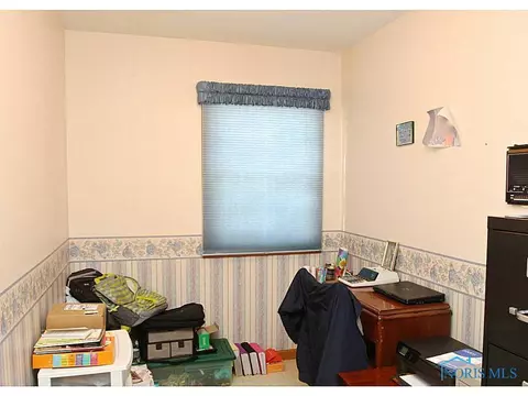 307 E Main St, Oak Harbor, OH 43449 photo 17