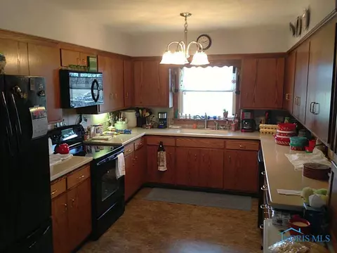 20208 Cr M, West Unity, OH 43570 photo 6