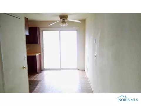 827 Ranch Dr, Toledo, OH 43607 photo 6