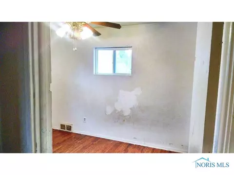 827 Ranch Dr, Toledo, OH 43607 photo 8
