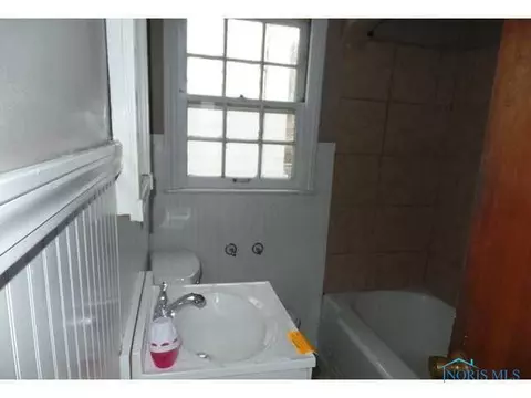 2058 Perth St, Toledo, OH 43607 photo 7