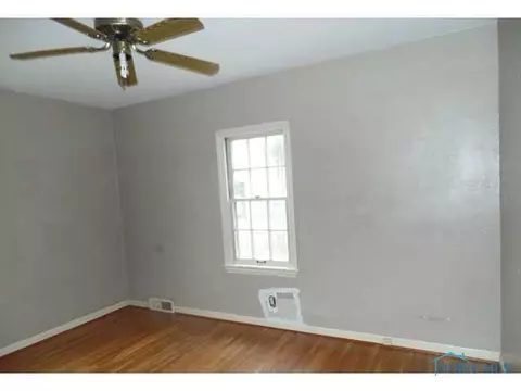 2058 Perth St, Toledo, OH 43607 photo 9
