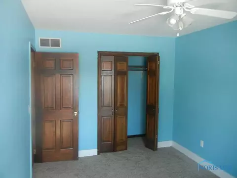 219 Illinois Dr, Bryan, OH 43506 photo 16