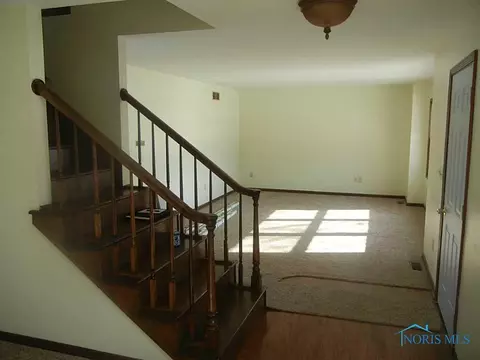 219 Illinois Dr, Bryan, OH 43506 photo 5
