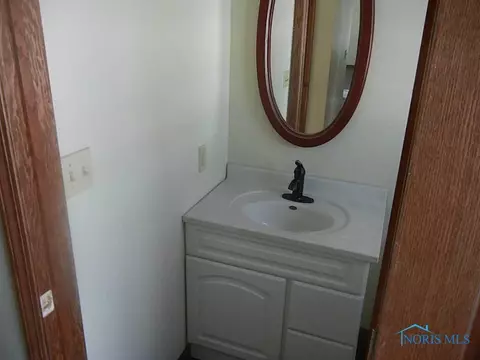 219 Illinois Dr, Bryan, OH 43506 photo 20