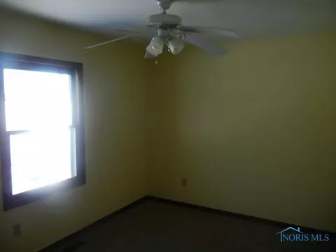 219 Illinois Dr, Bryan, OH 43506 photo 10