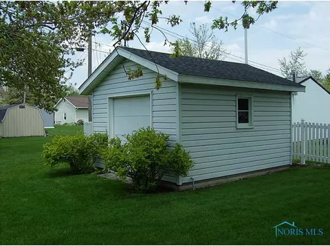 613 Third St, Hamler, OH 43524 photo 5