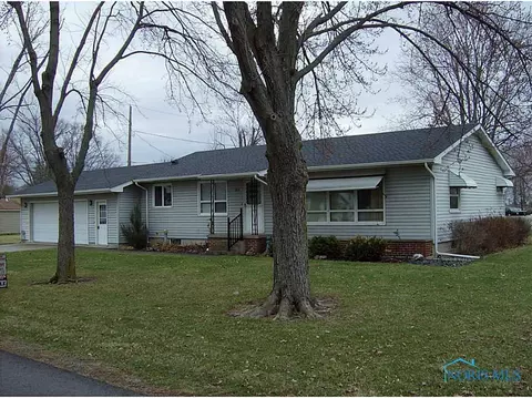 613 Third St, Hamler, OH 43524 photo 2