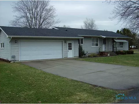 613 Third St, Hamler, OH 43524 photo 1