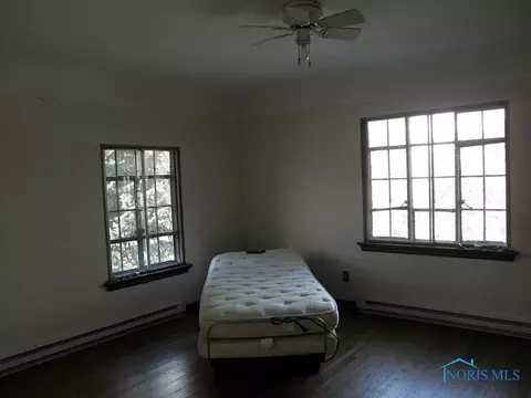 1906 Potomac Dr, Toledo, OH 43607 photo 15