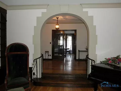 1906 Potomac Dr, Toledo, OH 43607 photo 7