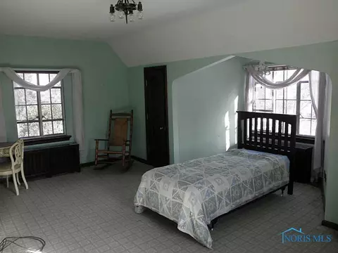 1906 Potomac Dr, Toledo, OH 43607 photo 17