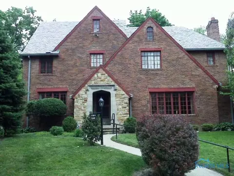 1906 Potomac Dr, Toledo, OH 43607 photo 1